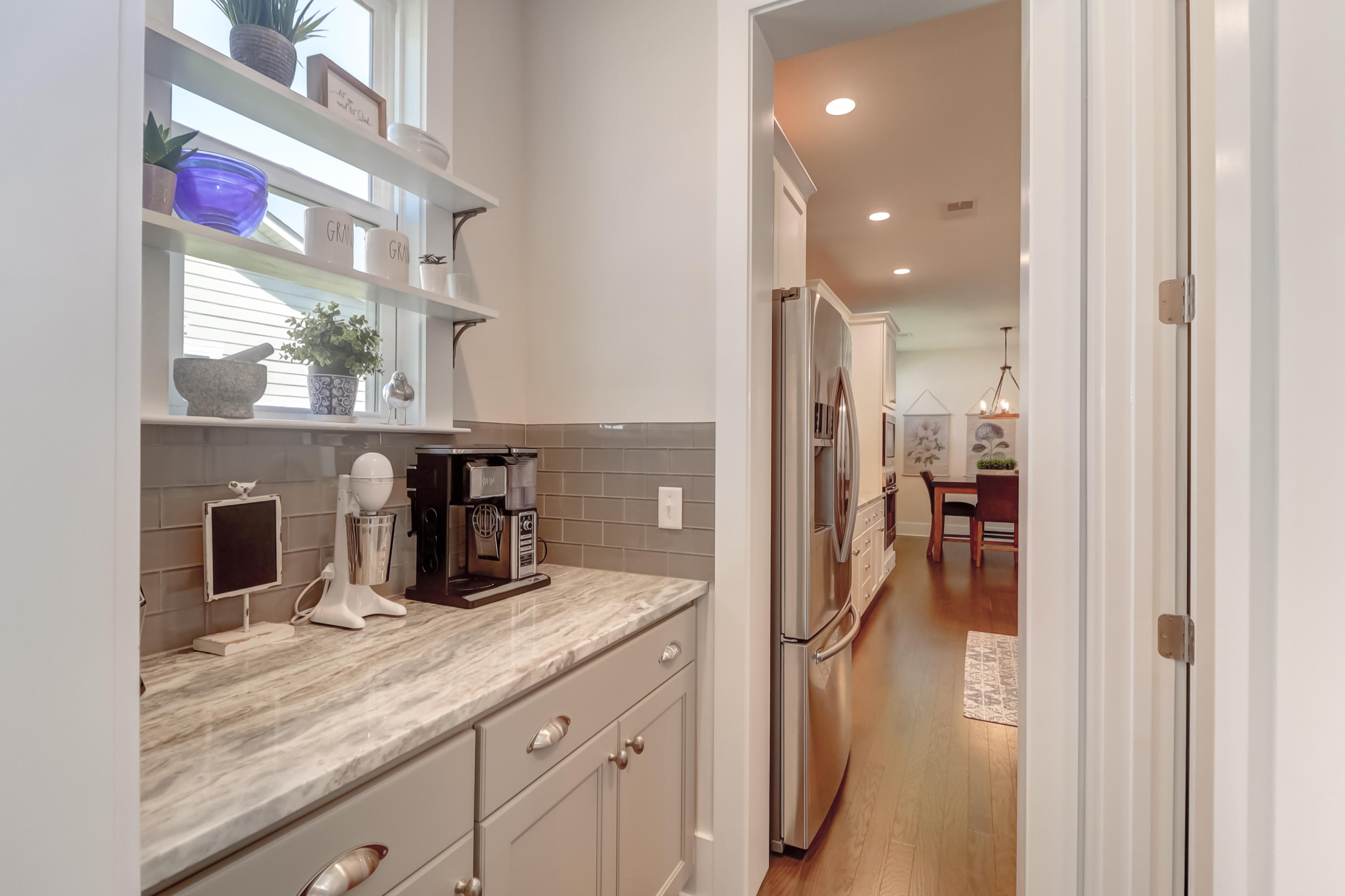 236 Oak View Way Summerville, SC 29483 - Photo 22 of 89 Bulters area