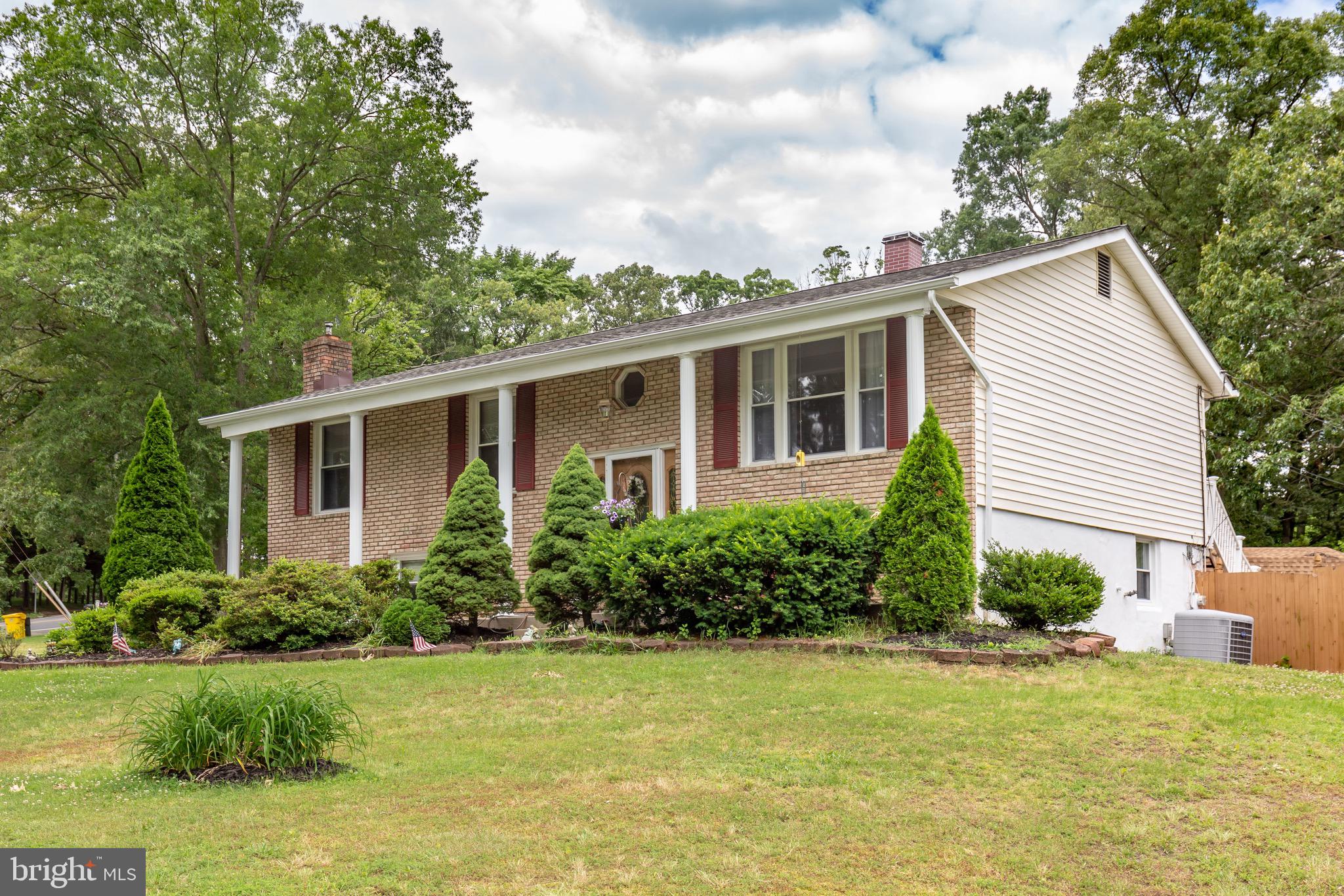 1578 Long Point Road Pasadena, MD 21122 - Photo 2 of 48 Corner Lot