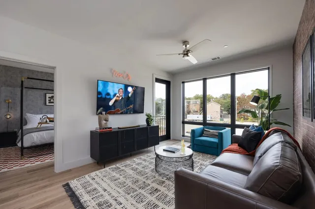 $2,495 | 303 31st Avenue North, Unit 504, Nashville, TN 37203