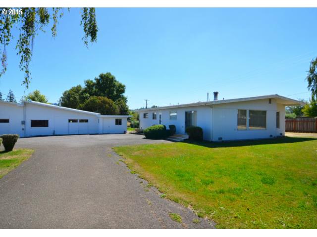 33524 Bloomberg Road Eugene, OR 97405 - Photo 1 of 16