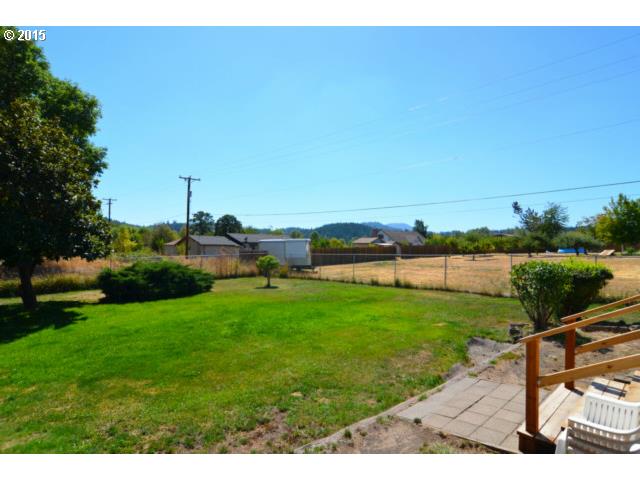 33524 Bloomberg Road Eugene, OR 97405 - Photo 14 of 16