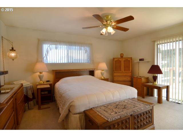 33524 Bloomberg Road Eugene, OR 97405 - Photo 10 of 16