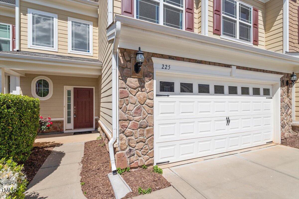 225 Mayfield Drive Apex, NC 27539 - Photo 4 of 41 front view of a house