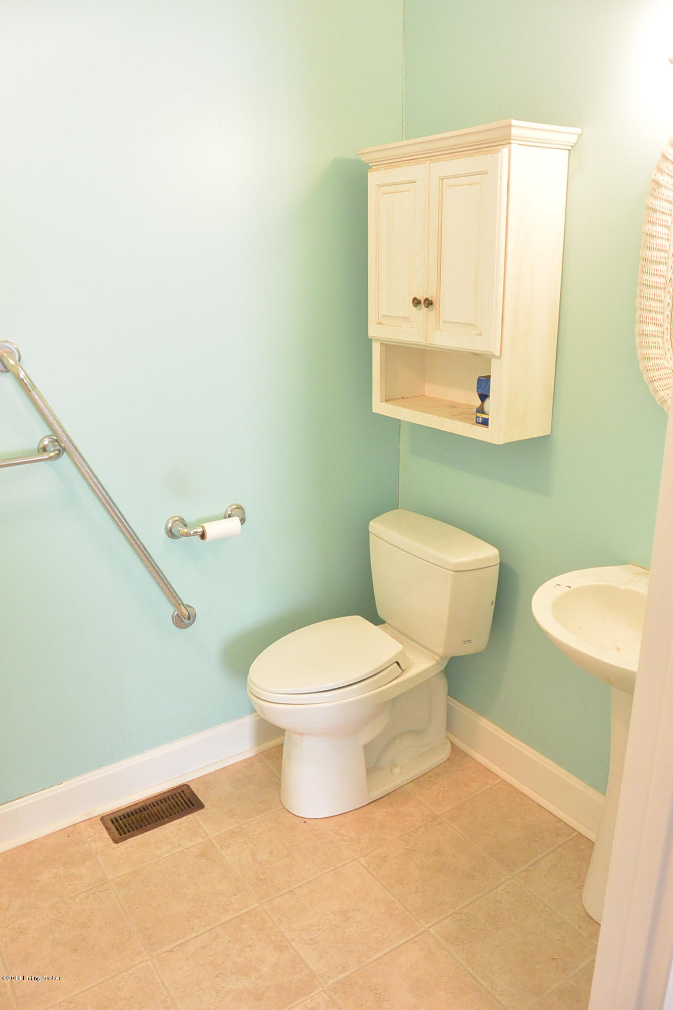 105 Little Union Road Fairfield, KY 40020 - Photo 11 of 22 Bathroom (2)