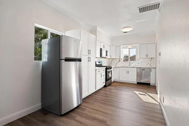 $475,000 | 25 West Dinuba Avenue, Fresno, CA 93706