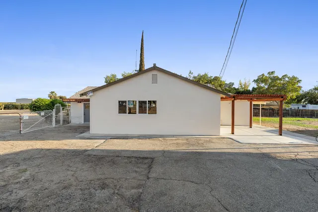 $475,000 | 25 West Dinuba Avenue, Fresno, CA 93706