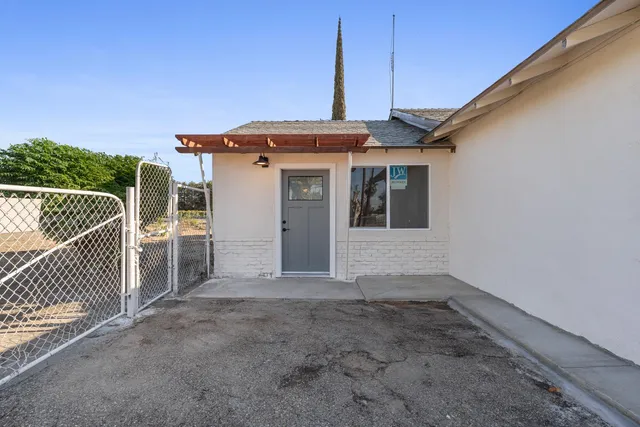 $475,000 | 25 West Dinuba Avenue, Fresno, CA 93706