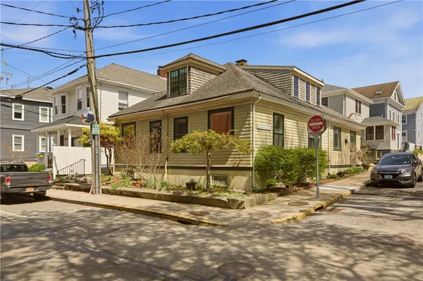 $6,000 | 24 Spring Street, Newport, RI 02840
