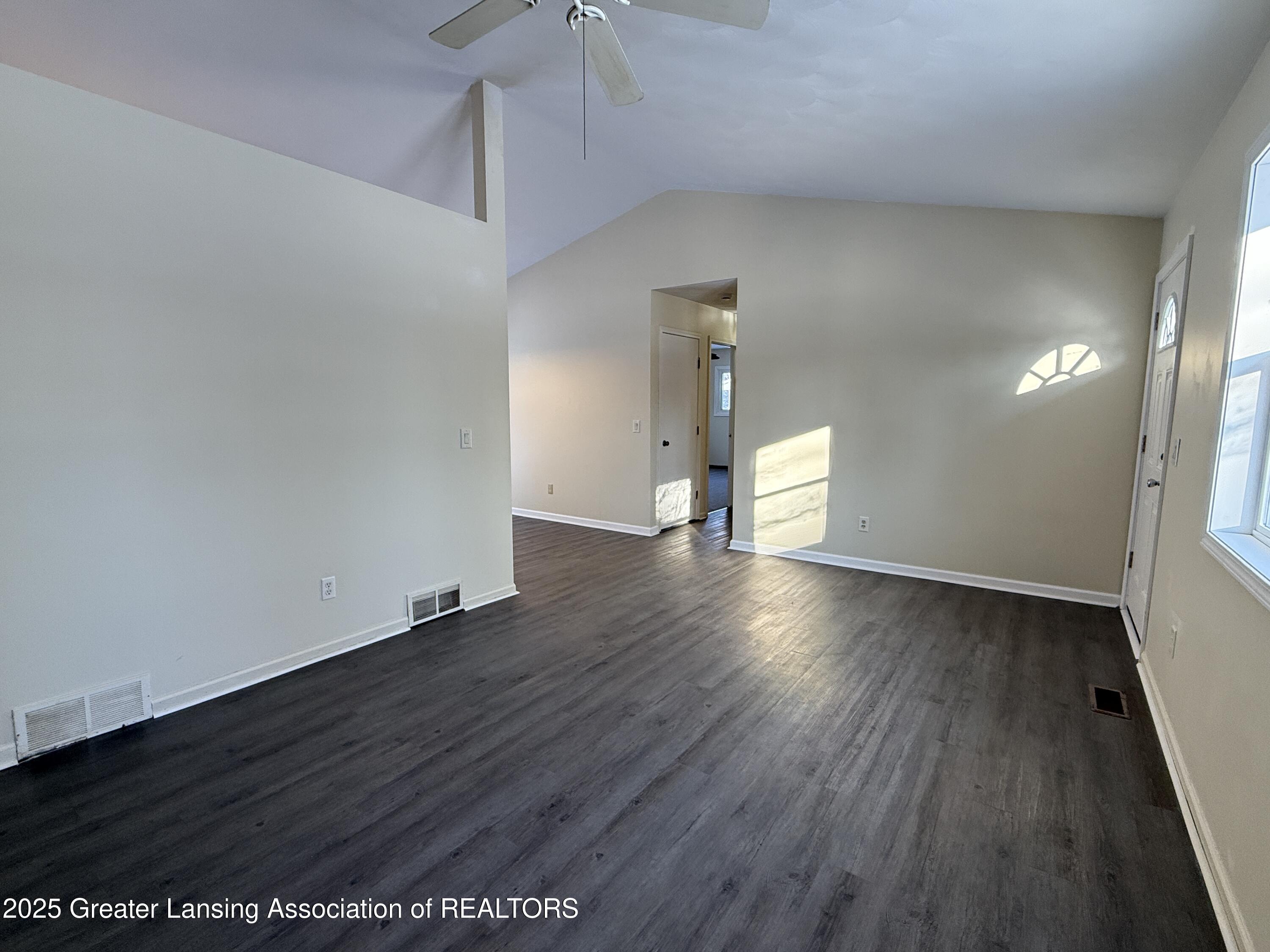 6820 Richard Road Lansing, MI 48911 - Photo 9 of 17 20251202_093245898_0.5