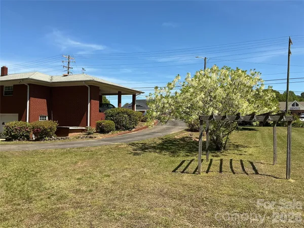 $429,999 | 219 North Central Avenue, Locust, NC 28097