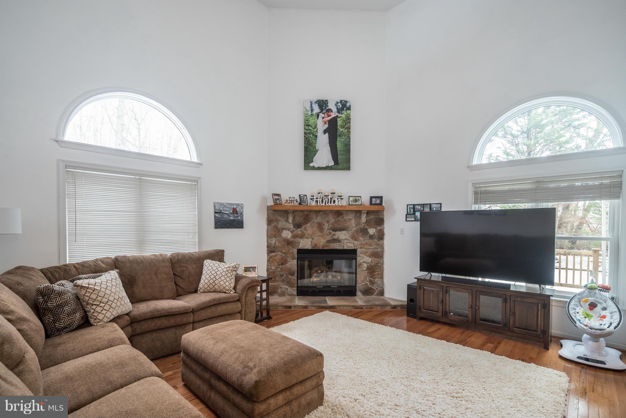 3671 Hooper Road New Windsor, MD 21776 - Photo 13 of 30 Family Room