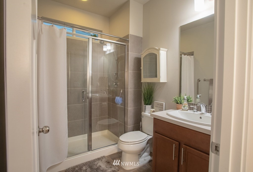 4966 Castleton Road Southwest Port Orchard, WA 98367 - Photo 12 of 28 Gallery Image 12