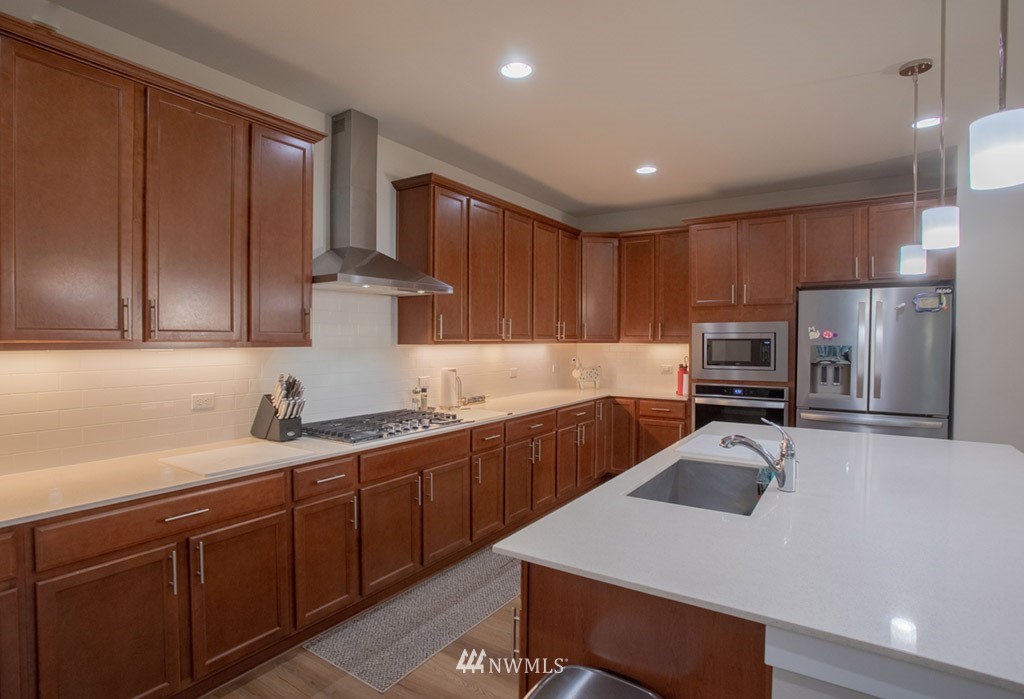 4966 Castleton Road Southwest Port Orchard, WA 98367 - Photo 5 of 28 Gallery Image 5