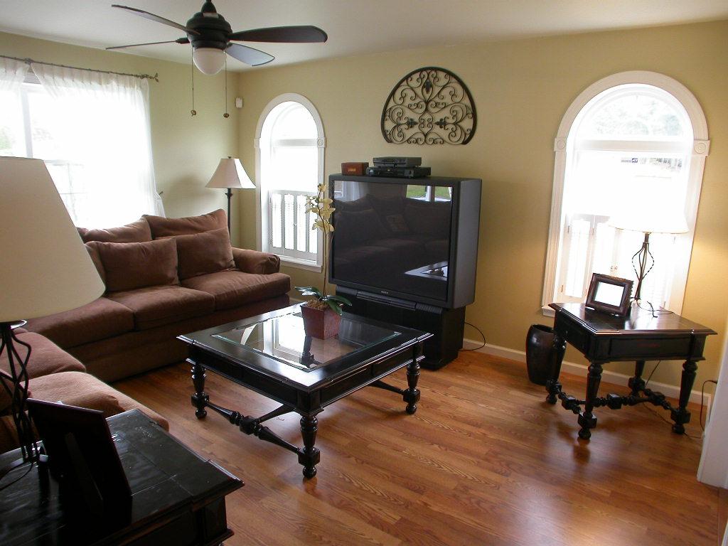 450 Pennell Road Saylorsburg, PA 18353 - Photo 3 of 6 Family Room