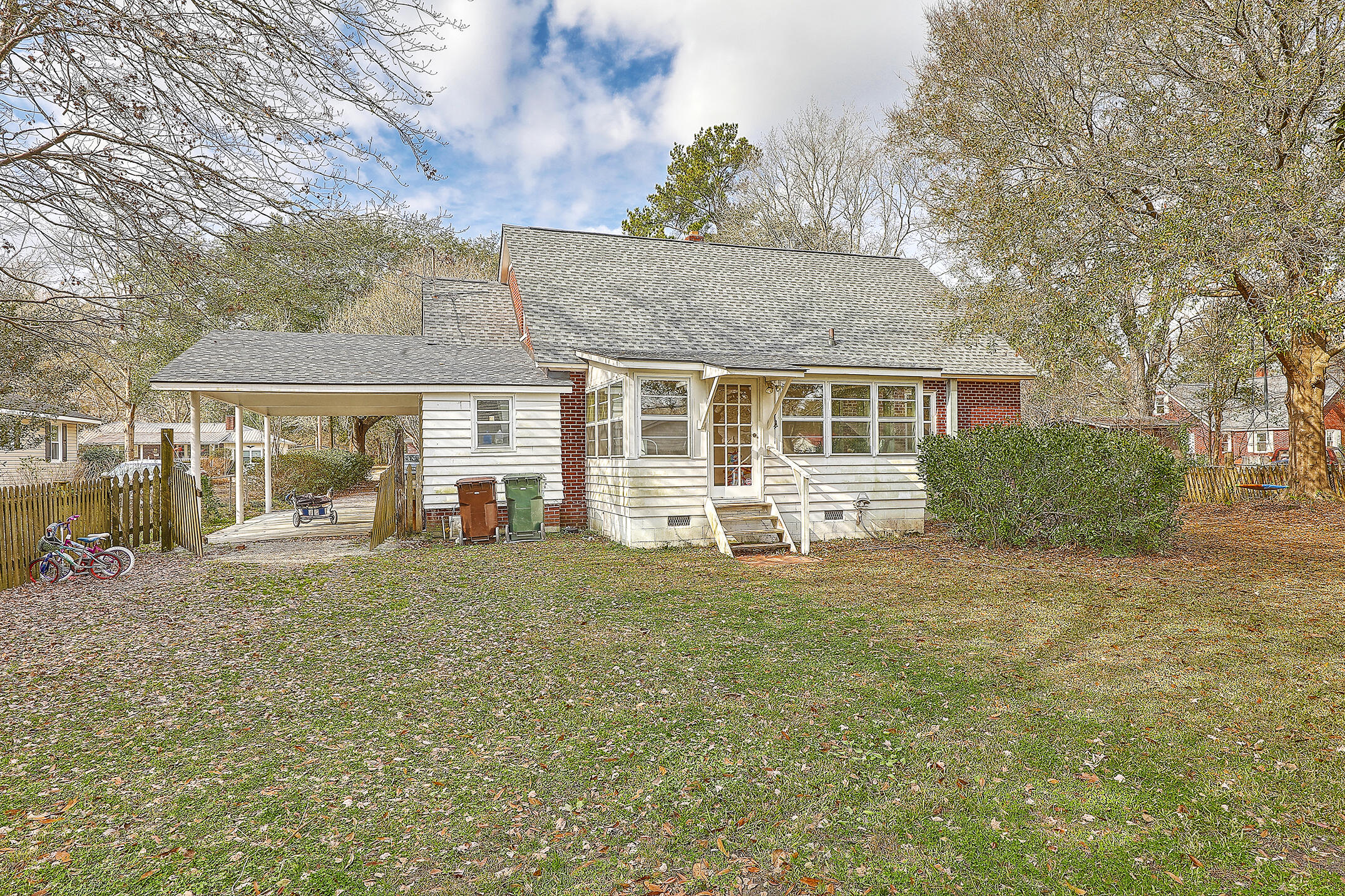 202 South Winter Street Moncks Corner, SC 29461 - Photo 32 of 37 1R3A4691_2_3_4_5_6_7