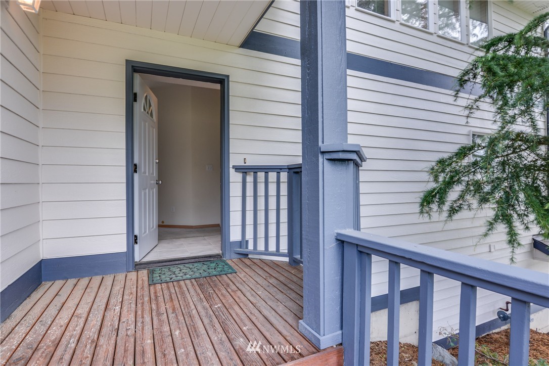 1611 Hoag Road Mount Vernon, WA 98273 - Photo 3 of 25 Gallery Image 3