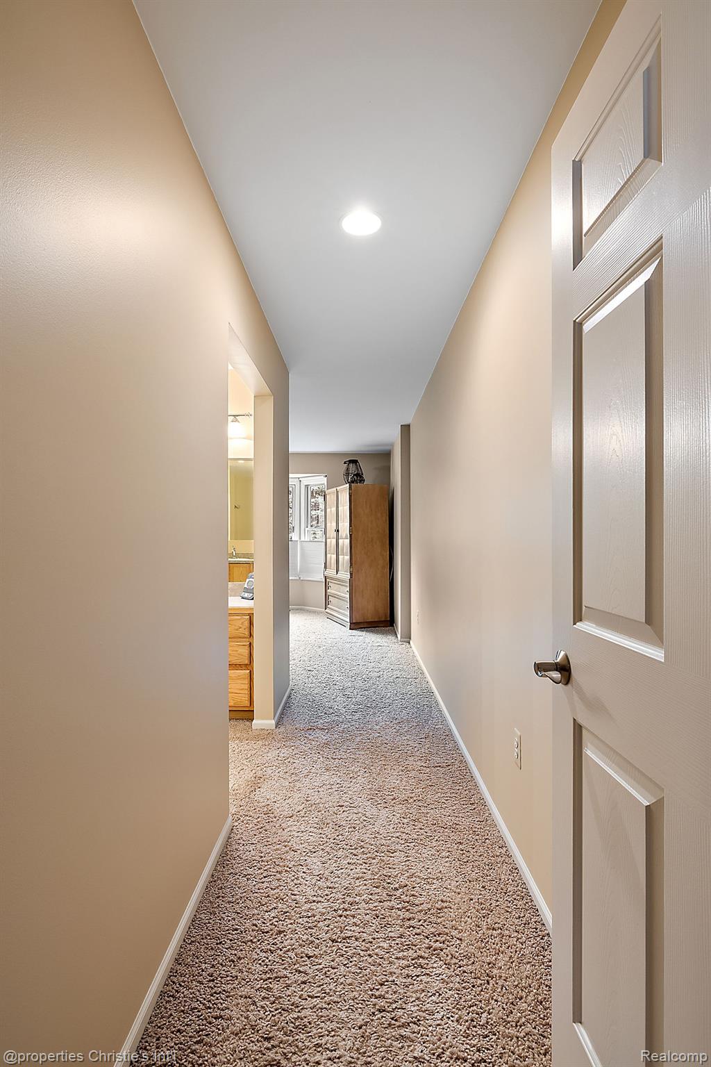 3654 McComb Drive Rochester, MI 48307 - Photo 33 of 49 Gallery Image 33