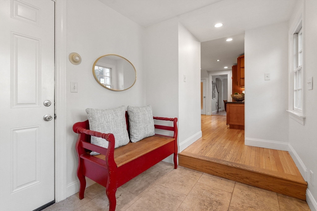 19 Overlook Road Needham, MA 02492 - Photo 2 of 36