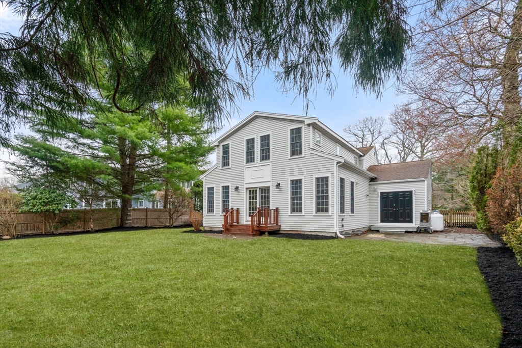 19 Overlook Road Needham, MA 02492 - Photo 33 of 36