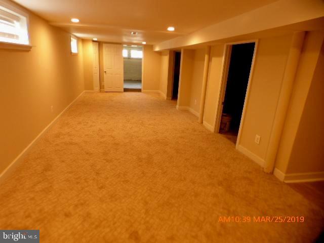3102 Cedarhurst Road Baltimore, MD 21214 - Photo 39 of 42 a view of an empty room