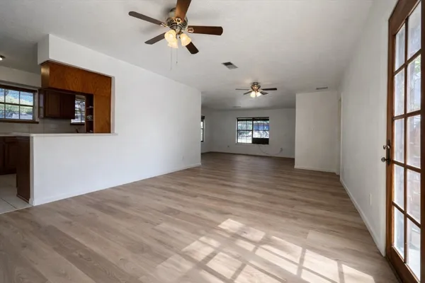 $1,650 | 1220 Kelving Way, Wharton, TX 77488
