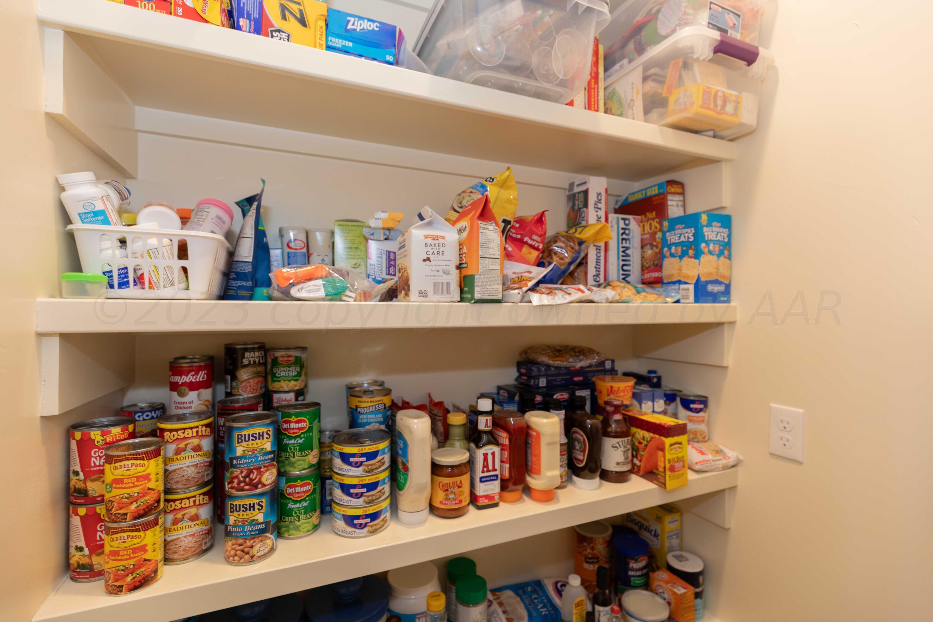 5402 Wesley Road Amarillo, TX 79119 - Photo 15 of 48 PANTRY