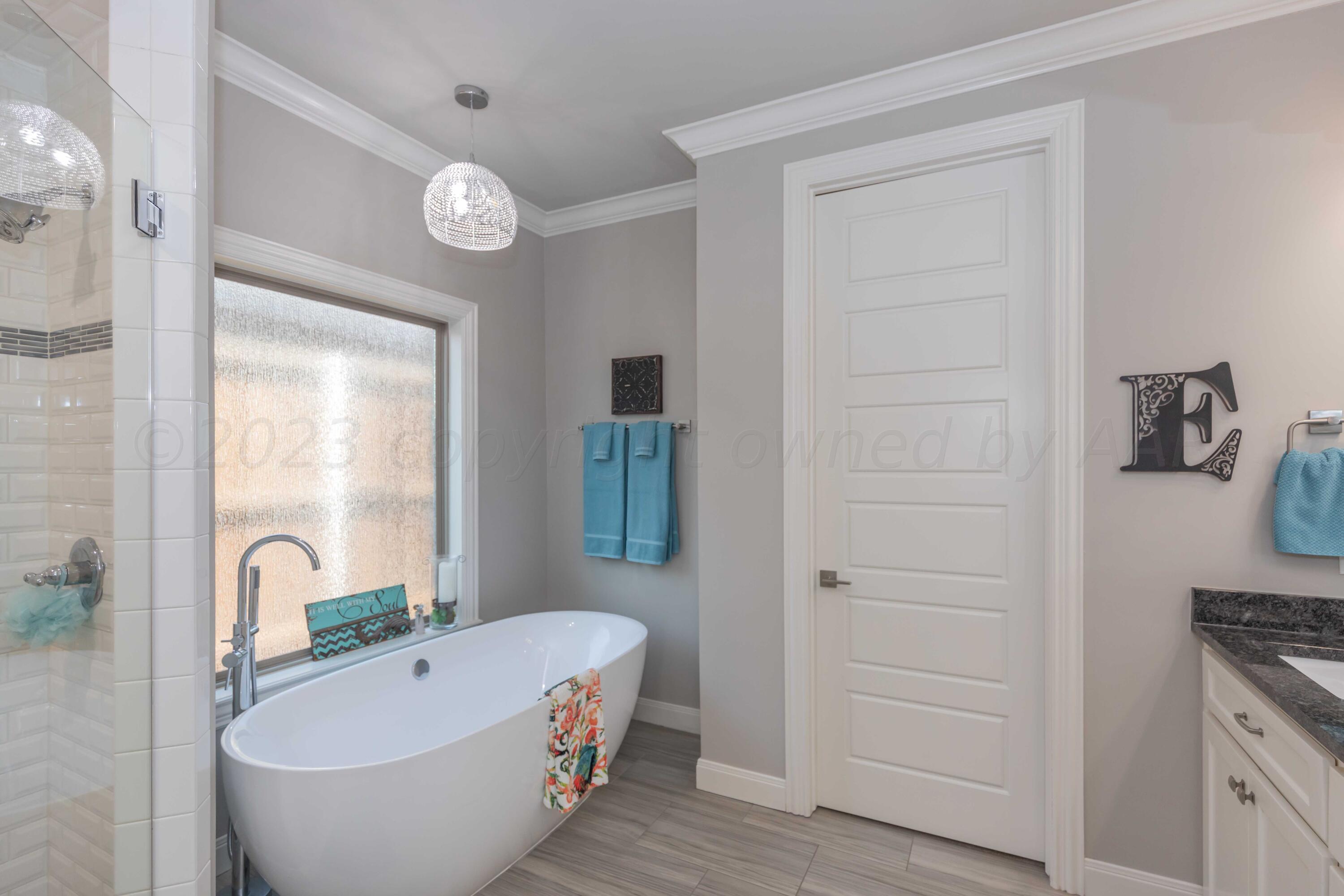 5402 Wesley Road Amarillo, TX 79119 - Photo 23 of 48 MASTER BATH VIEW 2
