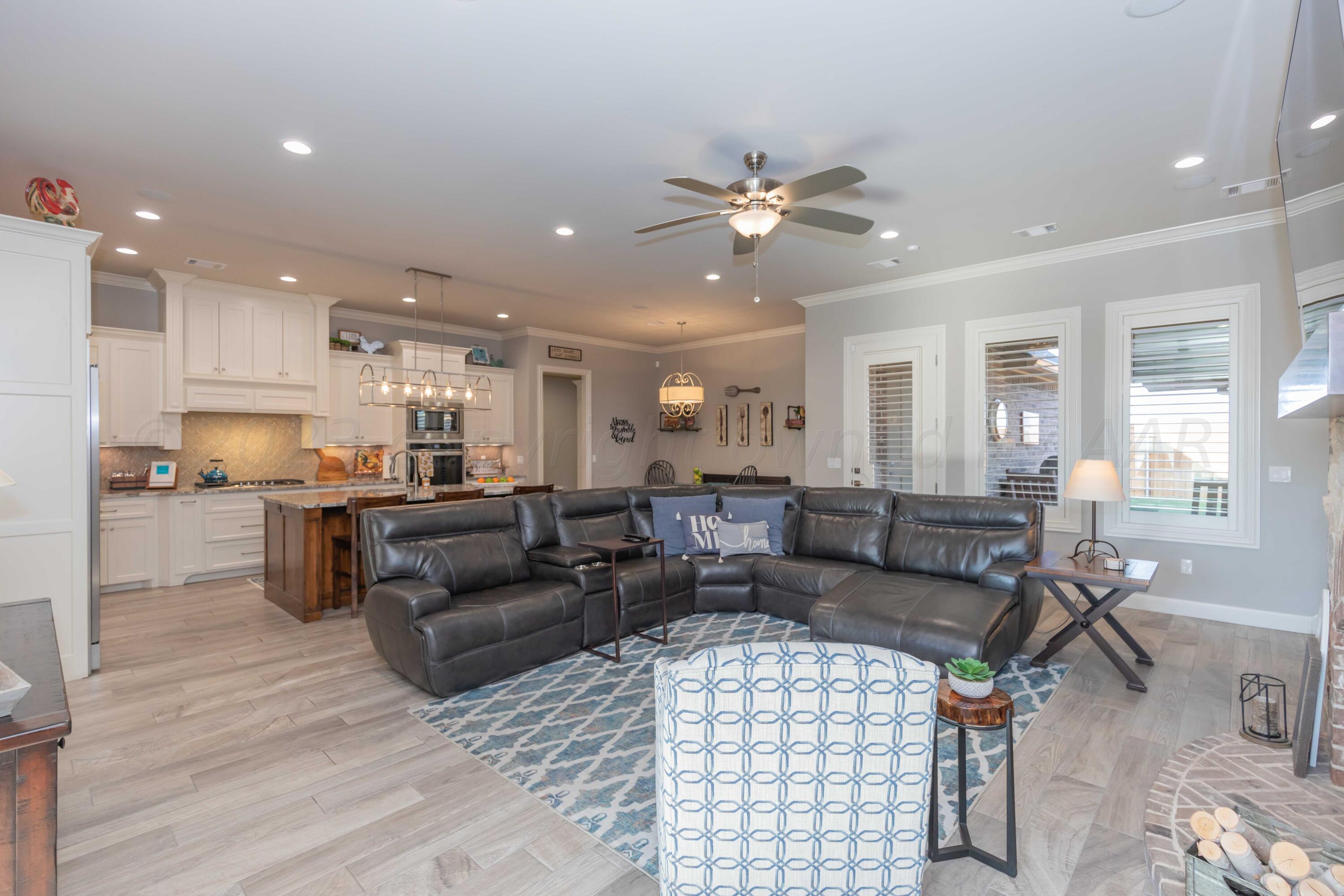 5402 Wesley Road Amarillo, TX 79119 - Photo 8 of 48 LIVING ROOM VIEW 3