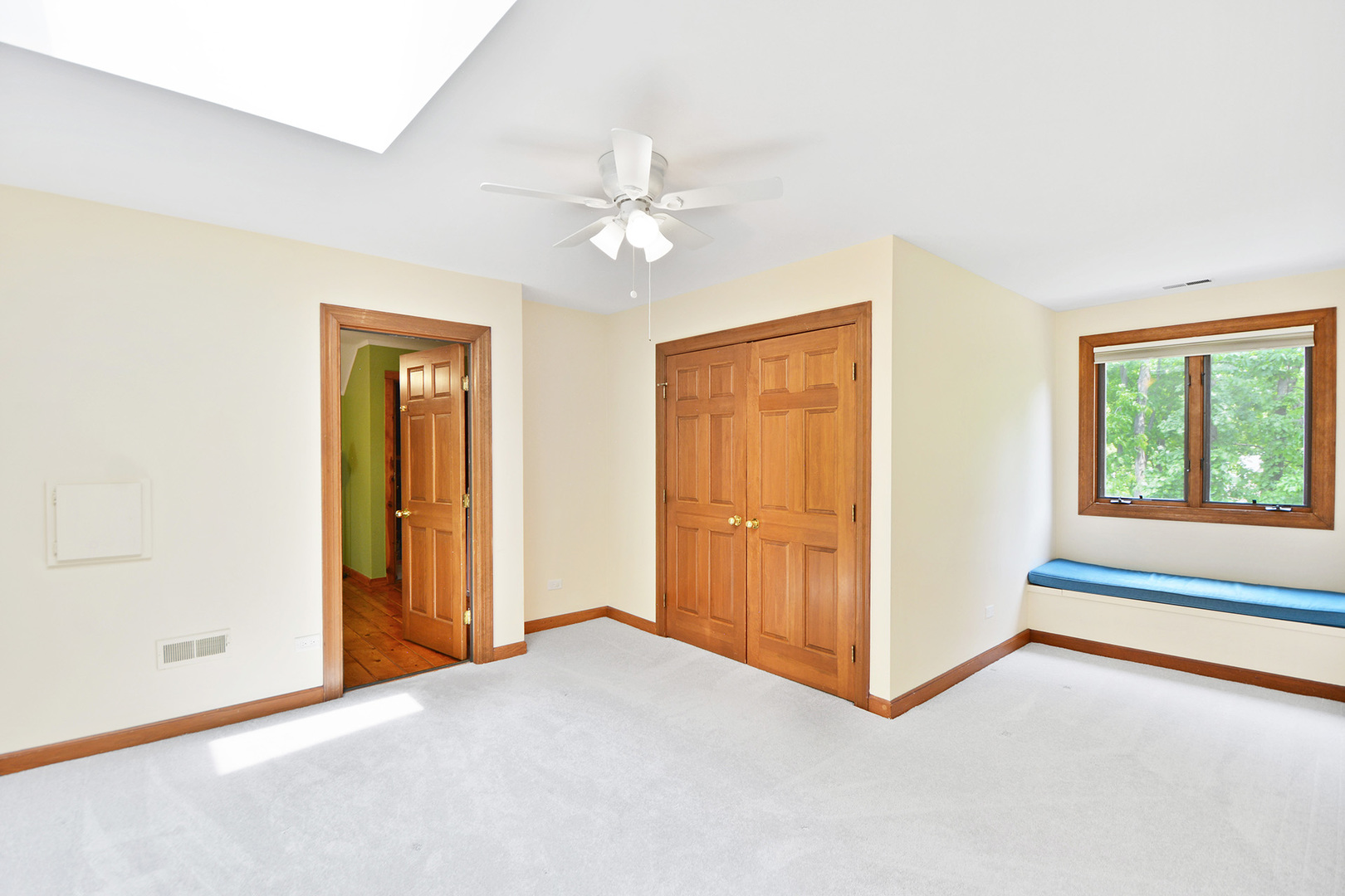 24 Robin Crest Road Hawthorn Woods, IL 60047 - Photo 29 of 44 Gallery Image 29