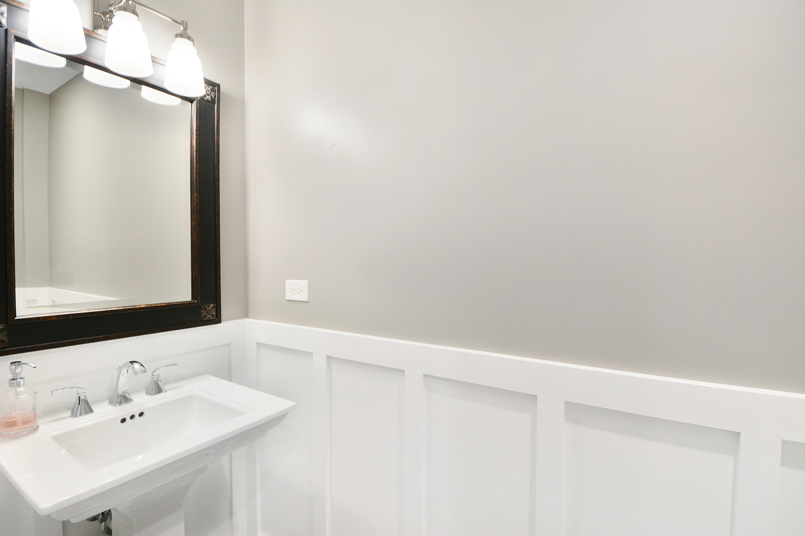 24 Robin Crest Road Hawthorn Woods, IL 60047 - Photo 40 of 44 Gallery Image 40