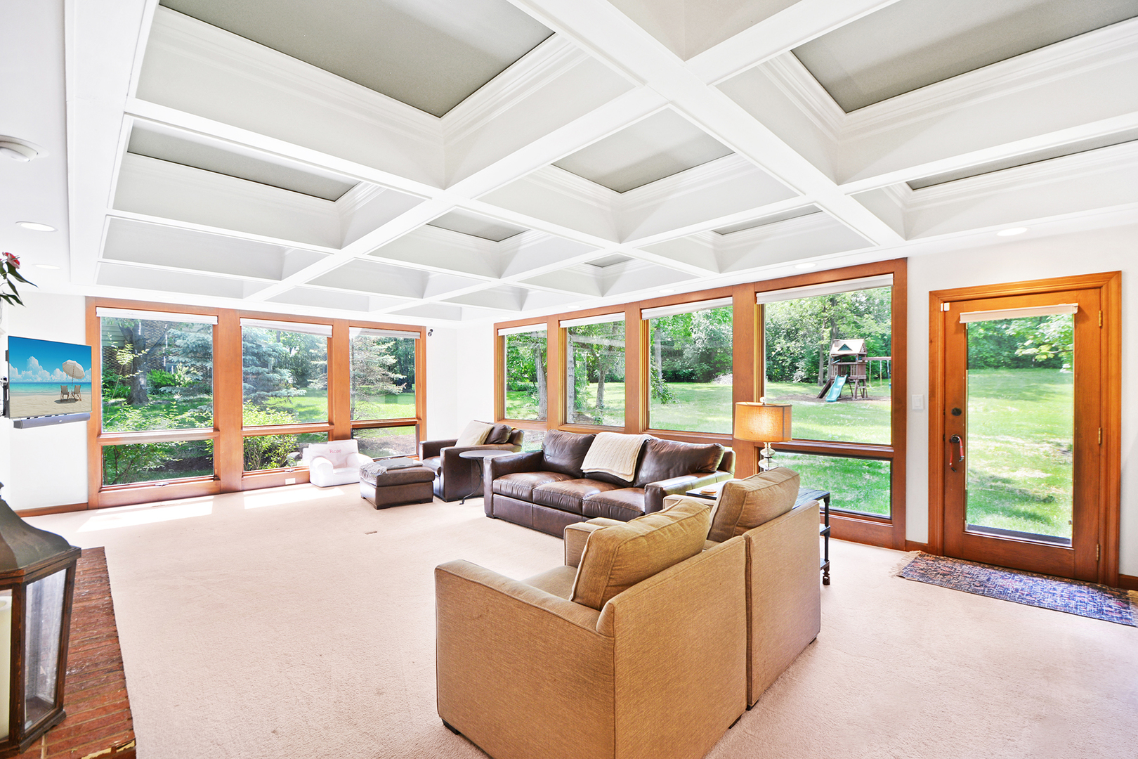 24 Robin Crest Road Hawthorn Woods, IL 60047 - Photo 6 of 44 Gallery Image 6