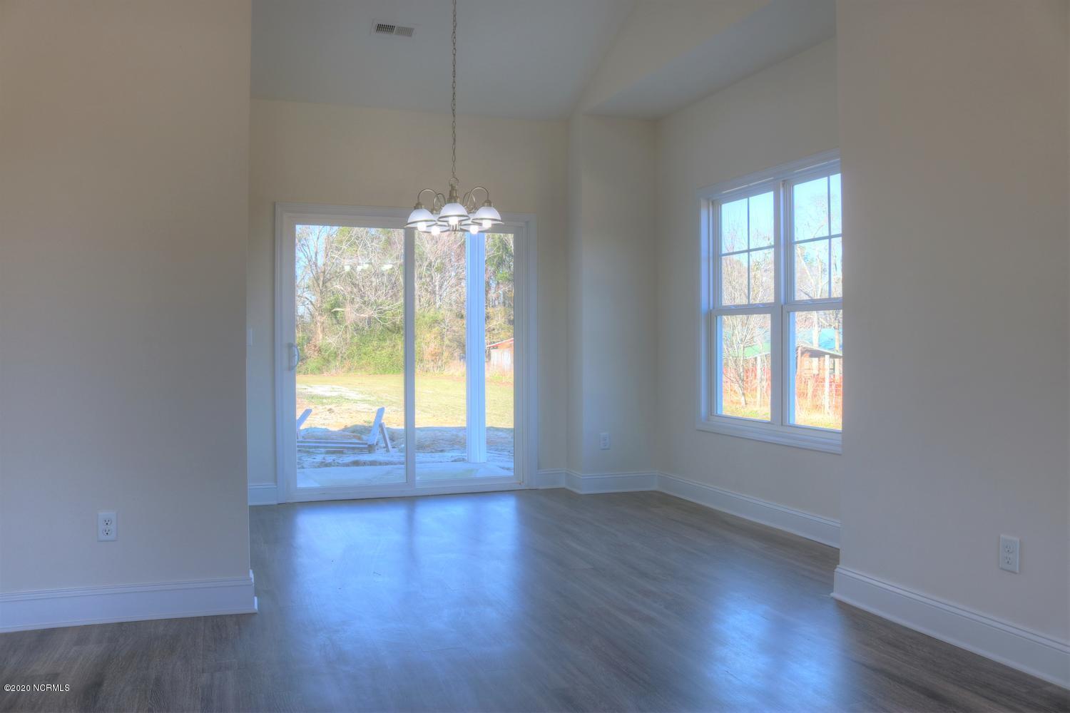 4758 Coras Grove Road Willard, NC 28478 - Photo 6 of 23 The Pin Oak-large-006-015-Dining Room-15