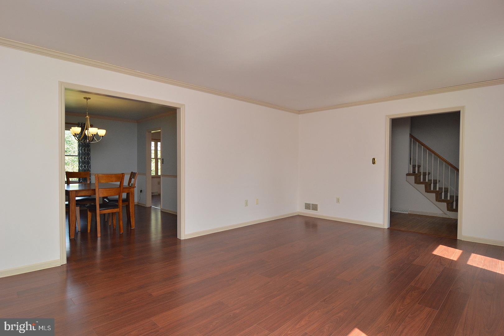 56 Rim View Lane Reading, PA 19607 - Photo 7 of 43 Living Room