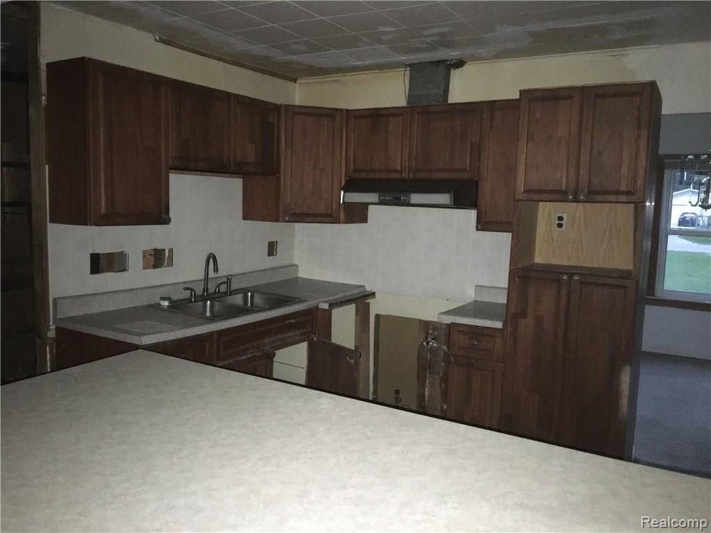 23725 Superior Road Taylor, MI 48180 - Photo 1 of 16