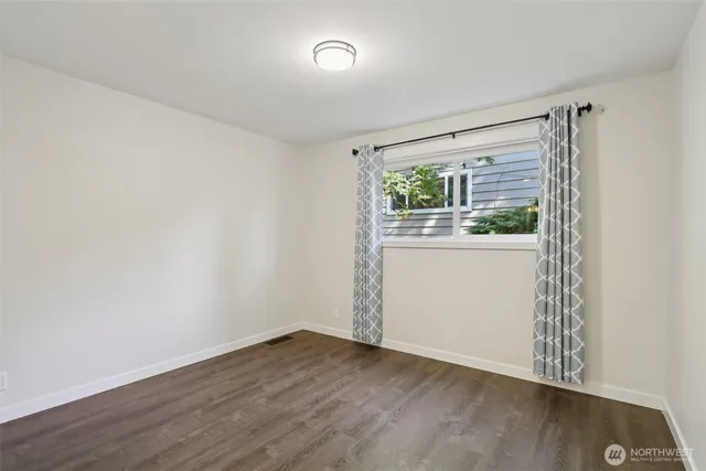 $1,049,000 | 110 Northwest 188th Street, Shoreline, WA 98177