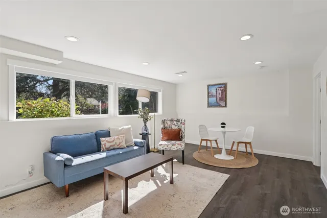 $1,049,000 | 110 Northwest 188th Street, Shoreline, WA 98177