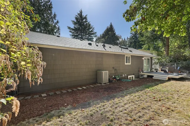 $1,049,000 | 110 Northwest 188th Street, Shoreline, WA 98177