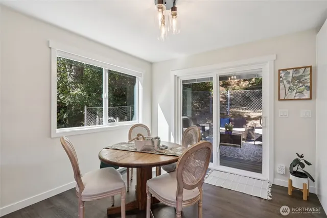 $1,049,000 | 110 Northwest 188th Street, Shoreline, WA 98177