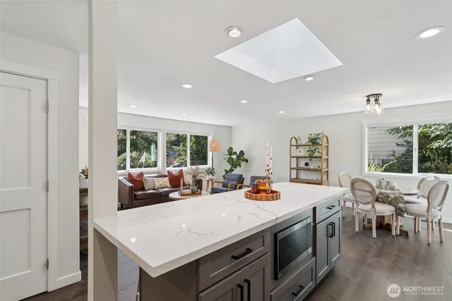 $1,049,000 | 110 Northwest 188th Street, Shoreline, WA 98177