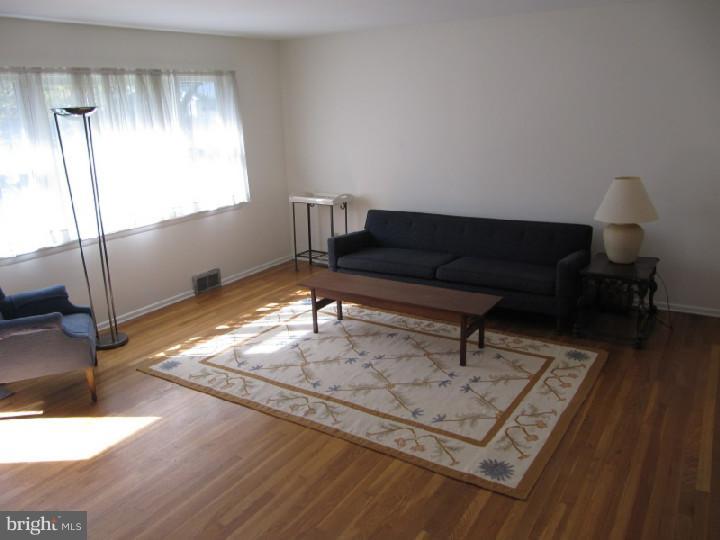 164 Valley Road Princeton, NJ 08540 - Photo 4 of 19 Living Room