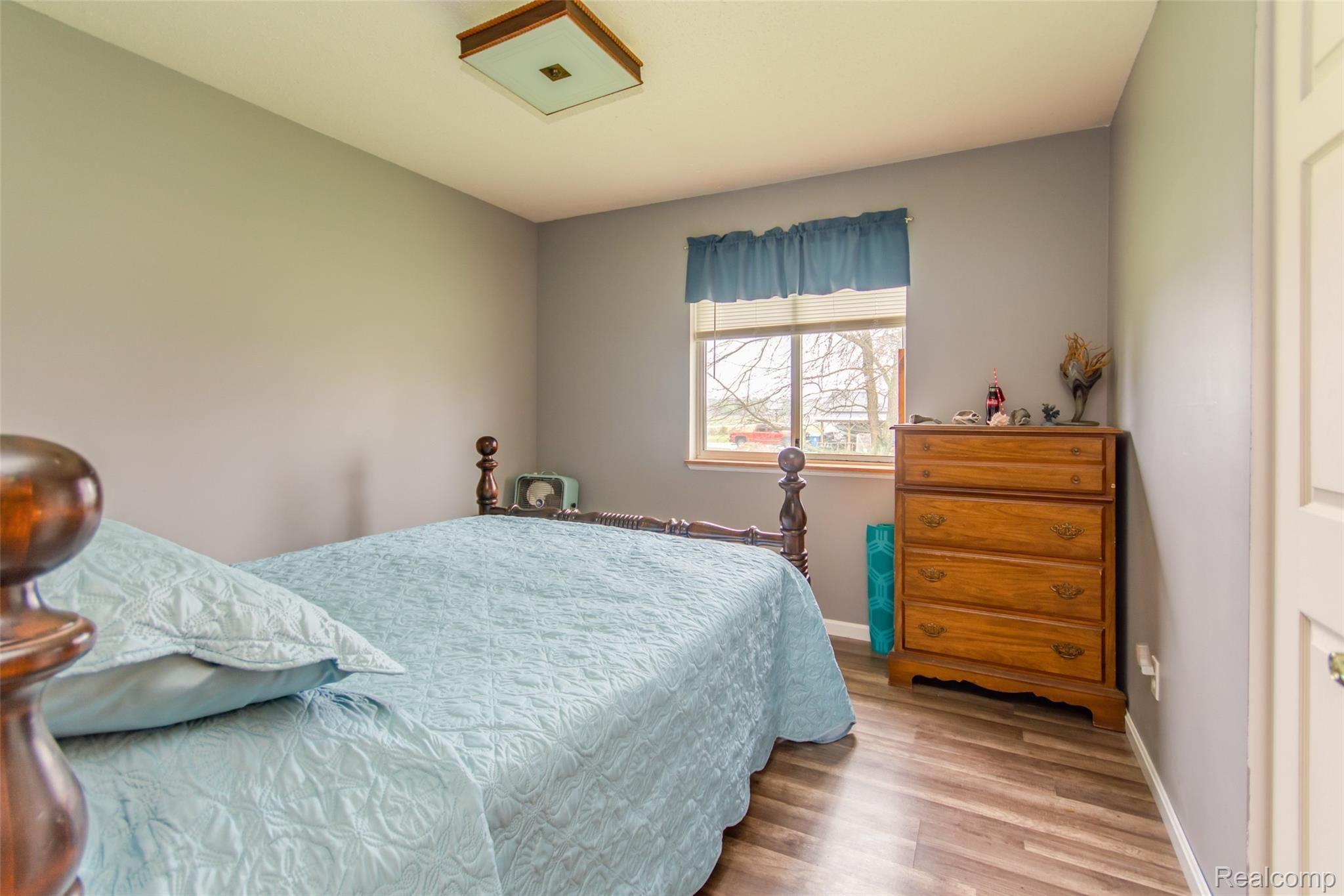2463 North Stark Road Midland, MI 48642 - Photo 10 of 17 DSC_3931enf.jpg