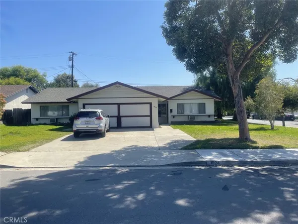 $900,000 | 1924 Bobolink Way, Pomona, CA 91767
