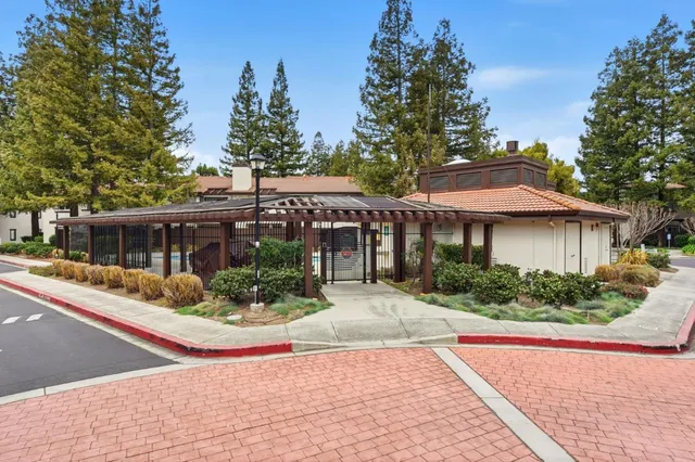 $778,000 | 1400 Bowe Avenue, Unit 1106, Santa Clara, CA 95051