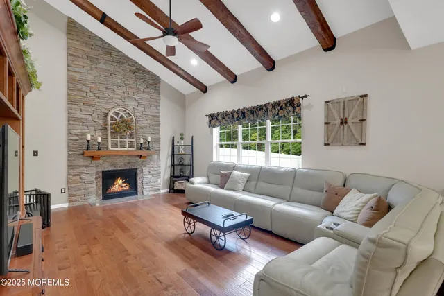 $999,999 | 21 Christopher Drive, Howell, NJ 07731