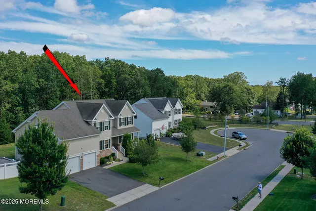 $999,999 | 21 Christopher Drive, Howell, NJ 07731