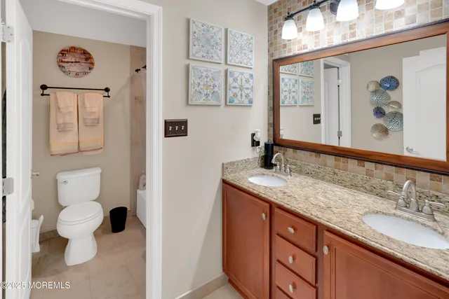 $999,999 | 21 Christopher Drive, Howell, NJ 07731