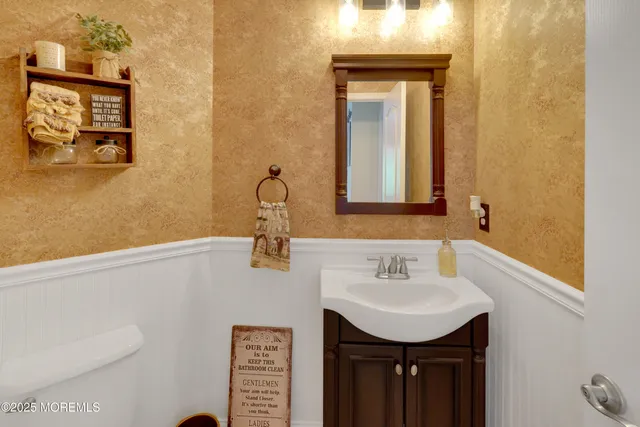 $999,999 | 21 Christopher Drive, Howell, NJ 07731