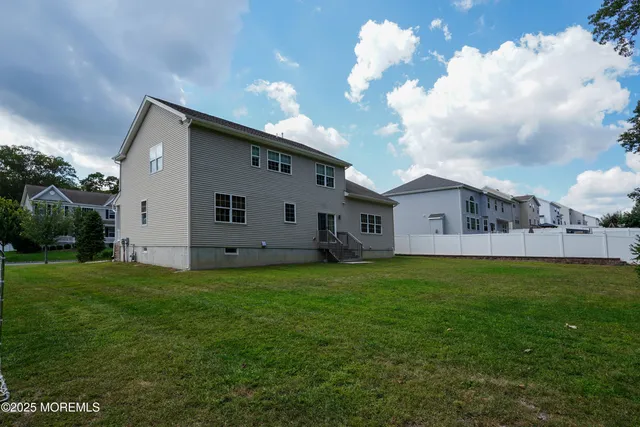 $999,999 | 21 Christopher Drive, Howell, NJ 07731