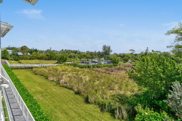 $939,000 | 4707 Southeast Manatee Terrace, Stuart, FL 34997