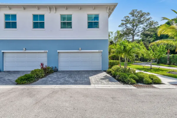 $939,000 | 4707 Southeast Manatee Terrace, Stuart, FL 34997